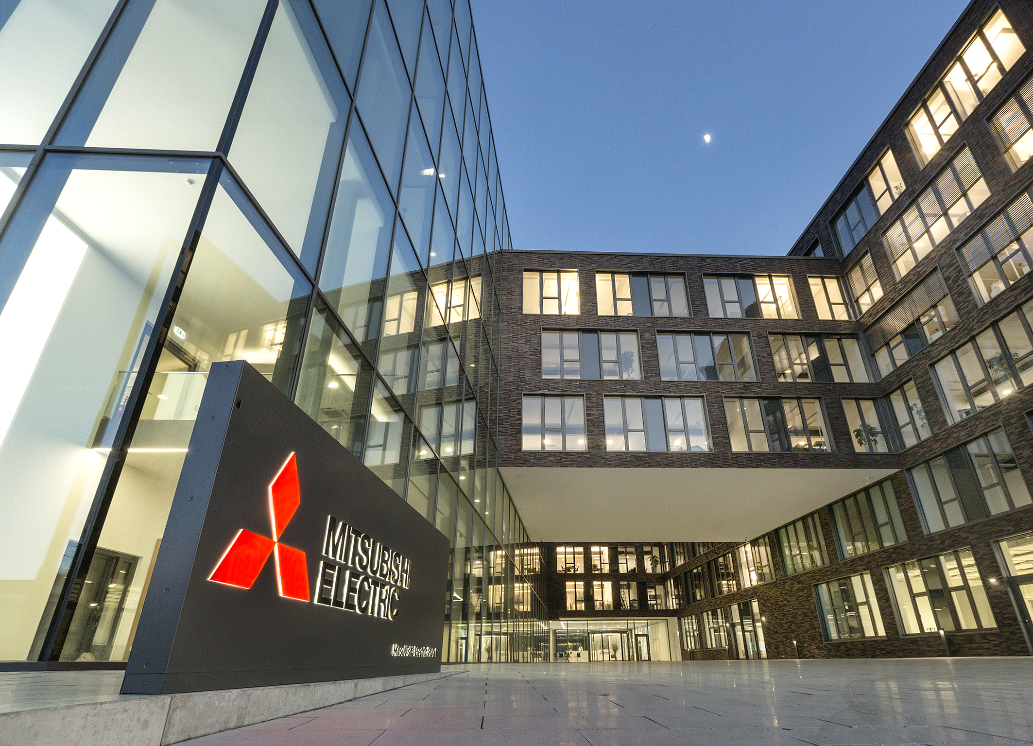 40 Jahre Mitsubishi Electric in Deutschland